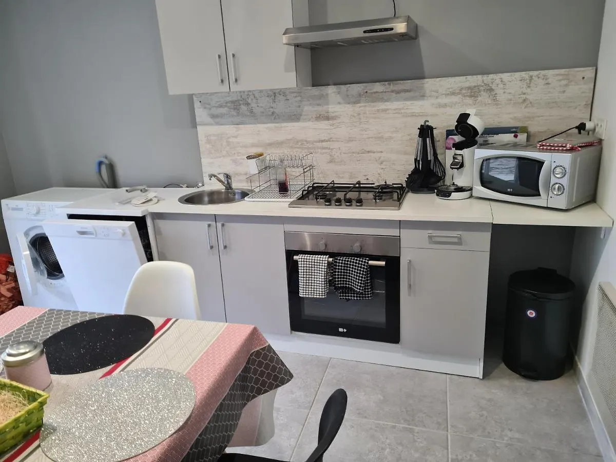Appartement L'oxygène ardéchois à Ruoms 0*,  France